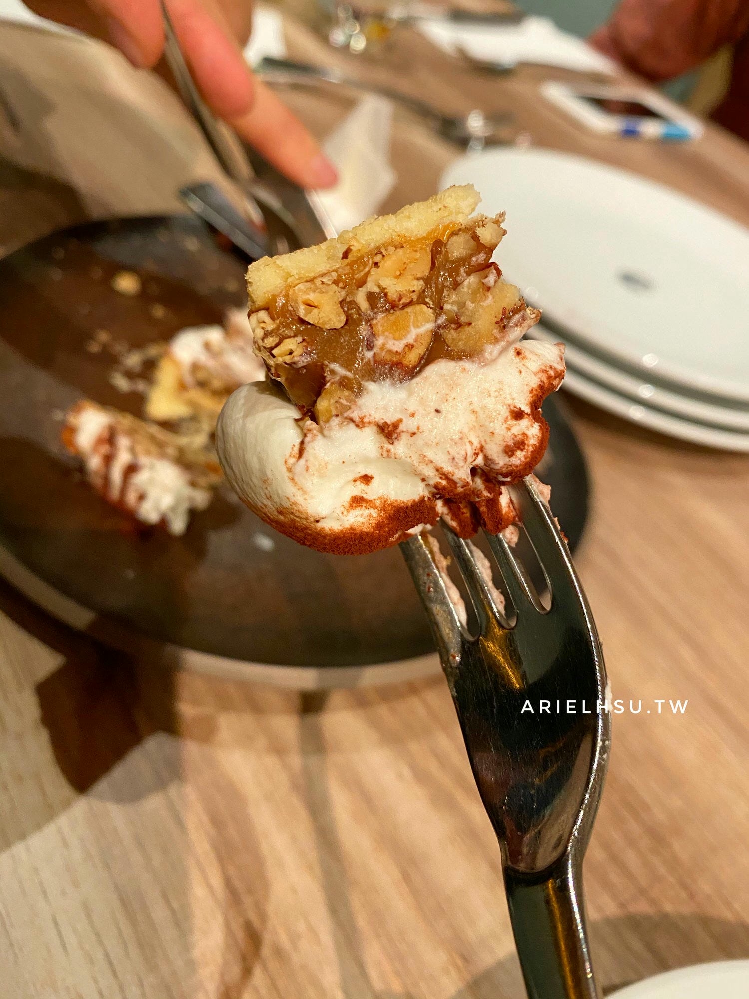 【食記】台北信義101美食【SALT＆STONE】義大利異國創意料理：推介農夫派、布拉塔、寬帶麵